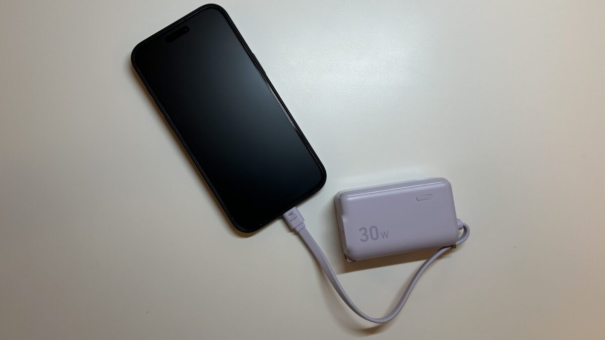 Power BankをiPhone15ProMaxに接続