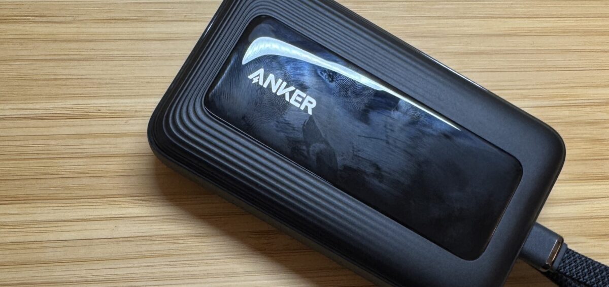 「Anker Zolo Power Bank」の表面