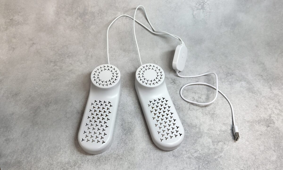 DAISO「ＵＳＢ式シューズドライヤー」本体写真