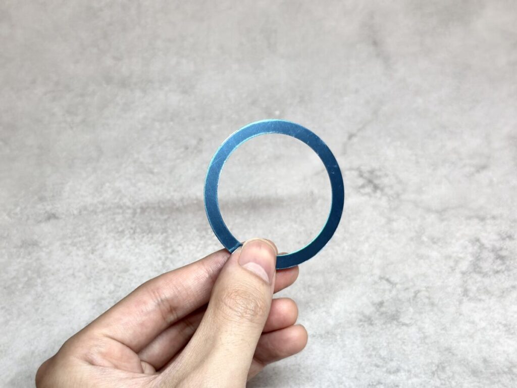 付属のメタルリング